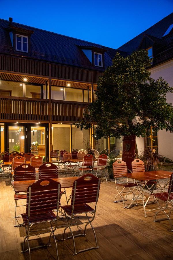 Altstadthotel Brauereigasthof Winkler Берхинг Екстериор снимка