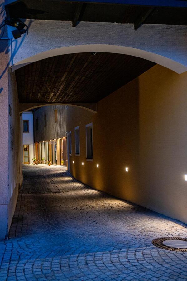 Altstadthotel Brauereigasthof Winkler Берхинг Екстериор снимка