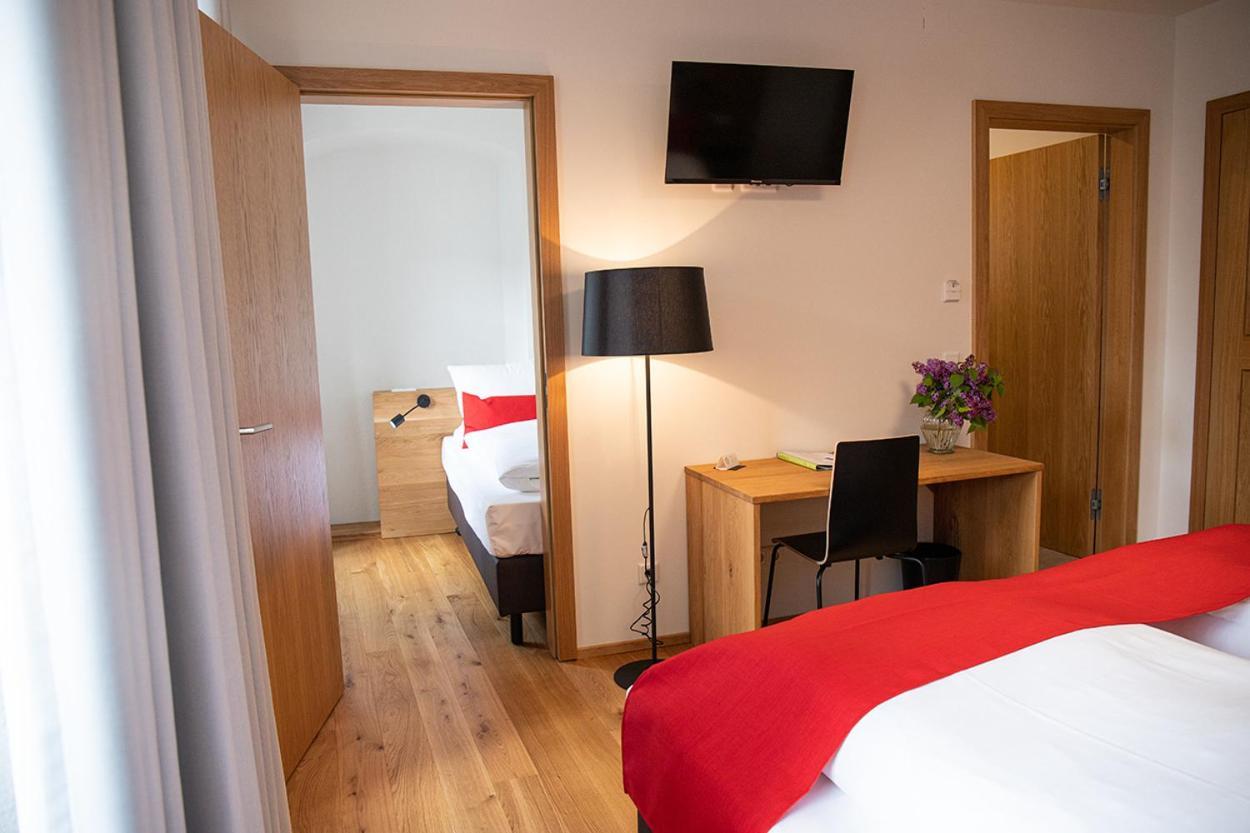 Altstadthotel Brauereigasthof Winkler Берхинг Екстериор снимка